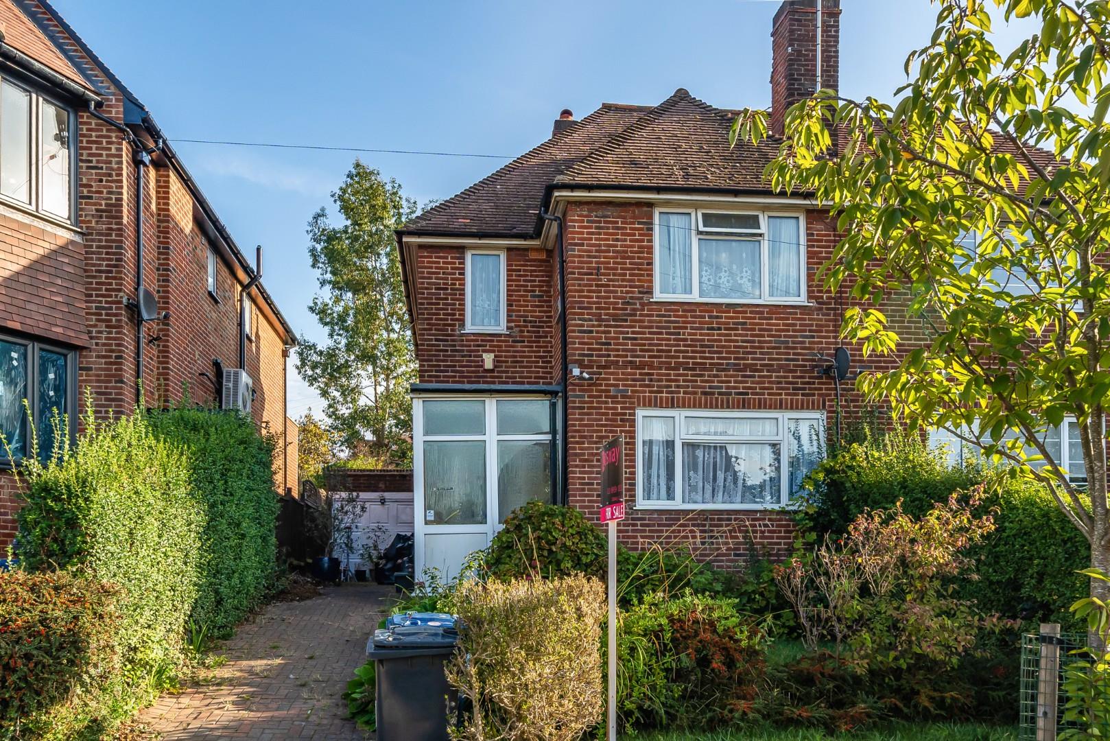 Sunnyfield, London